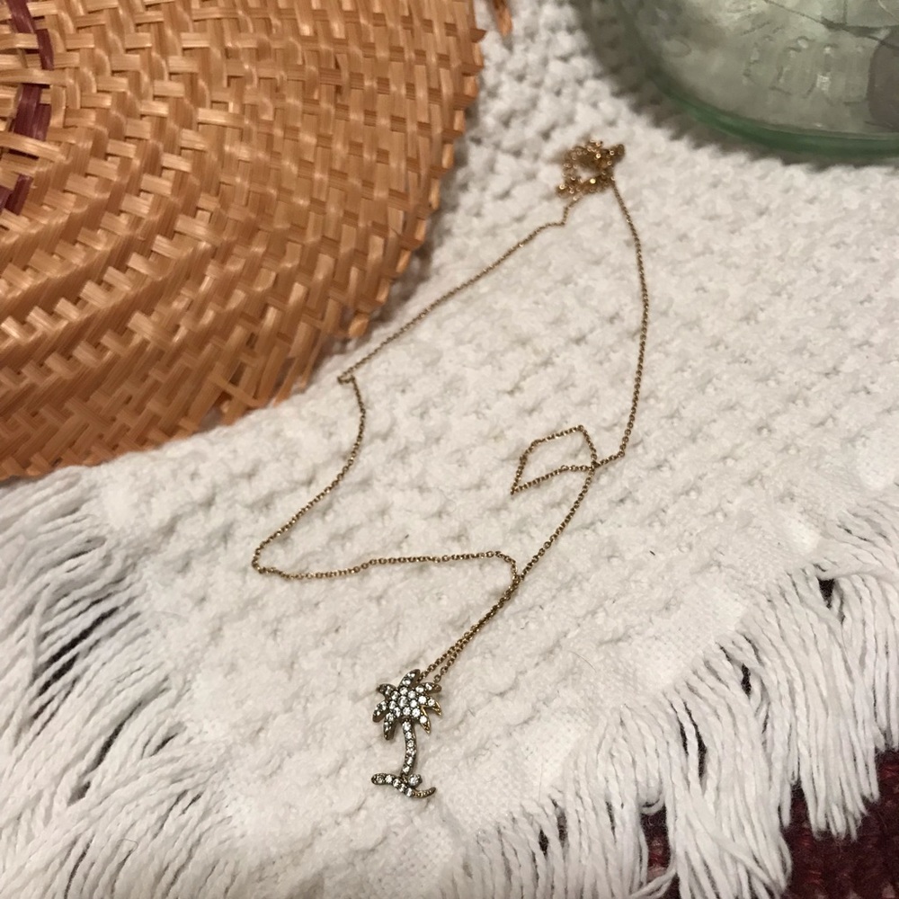 Palm tree necklace